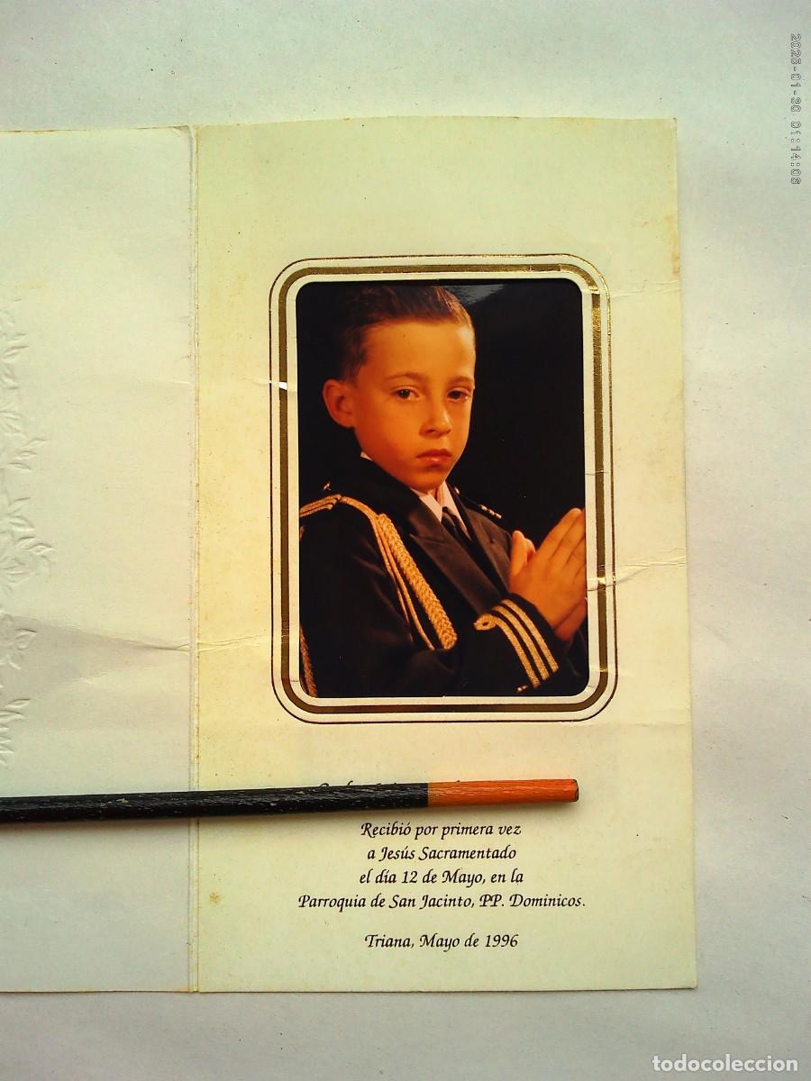 Alte Fotografie: PRECIOSA FOTO DE ESTUDIO A COLOR DE NI&Ntilde;O DE PRIMERA COMUNION EN ESTAMPA . SEVILLA , 1996