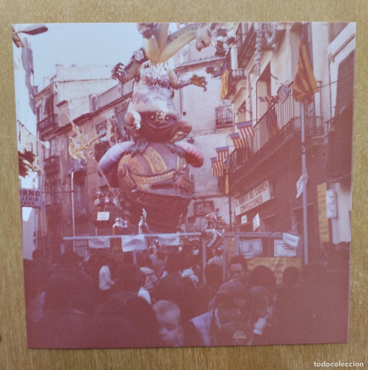 Antique Photography: Fotograf&iacute;a antigua a&ntilde;o 1981 de la Falla de Na Jordana en Valencia