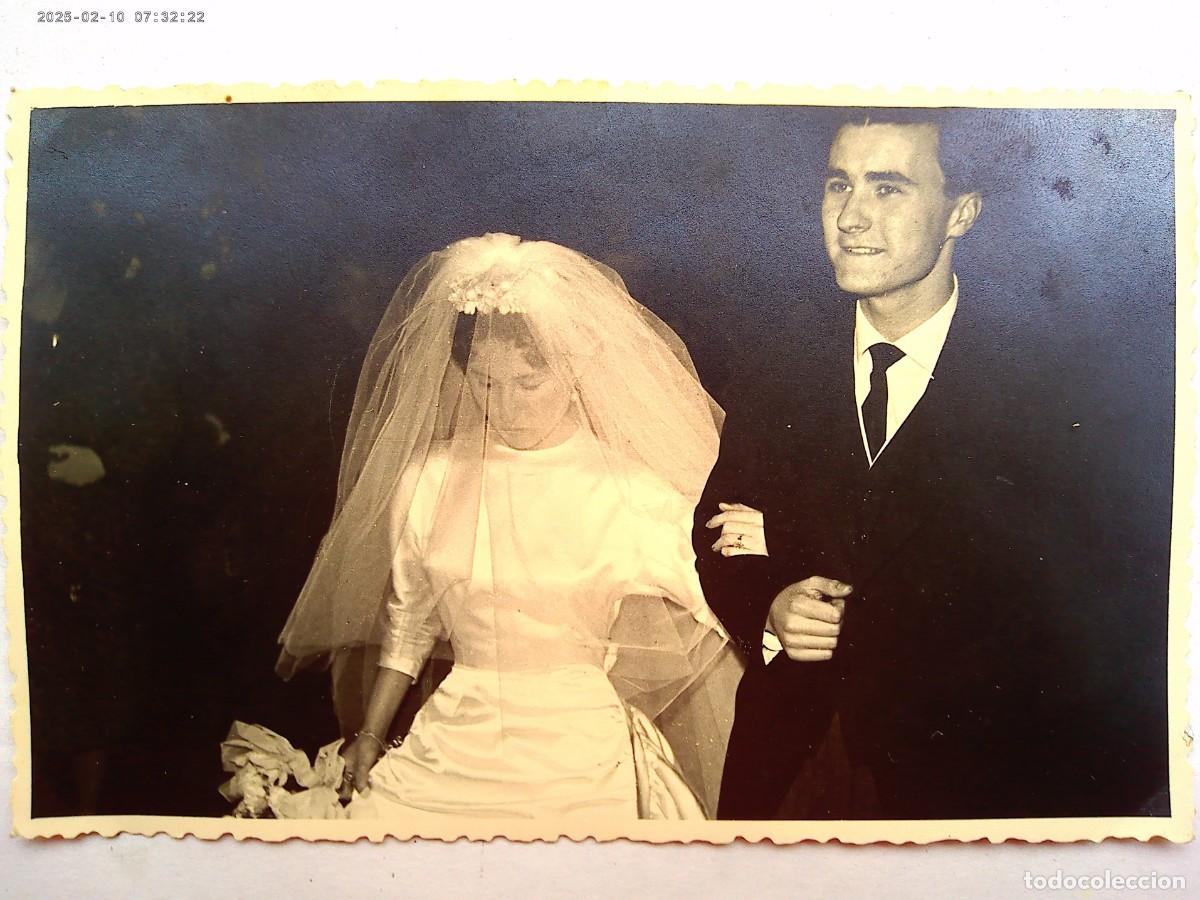 Fotograf&iacute;a antigua: PRECIOSA FOTO DE NOVIA CON PADRINO ,1960 . DE BARAS , UBEDA ( JAEN )