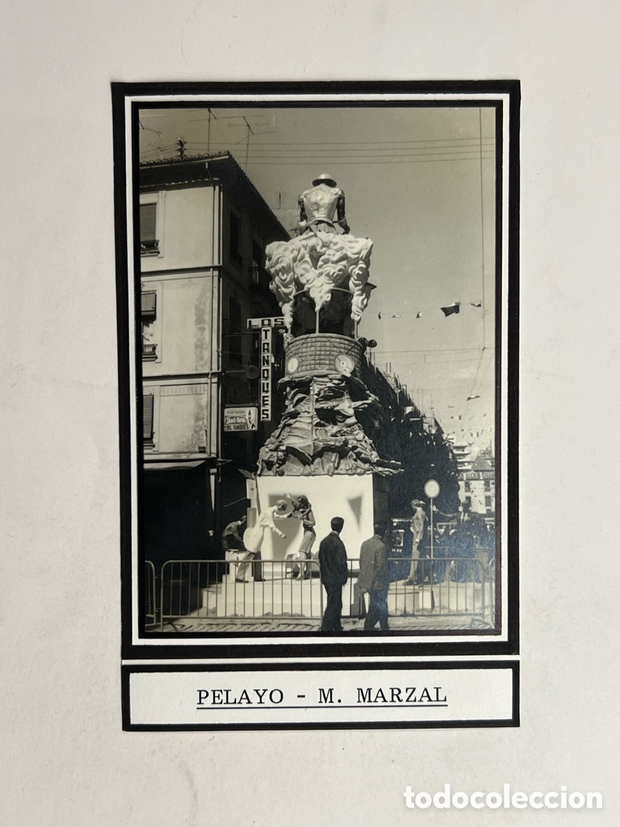 Fotograf&iacute;a antigua: FALLAS, Valencia Falla PELAYO - MATEM&Aacute;TICO MARZAL. Callejeando la ciudad (h.1965?)