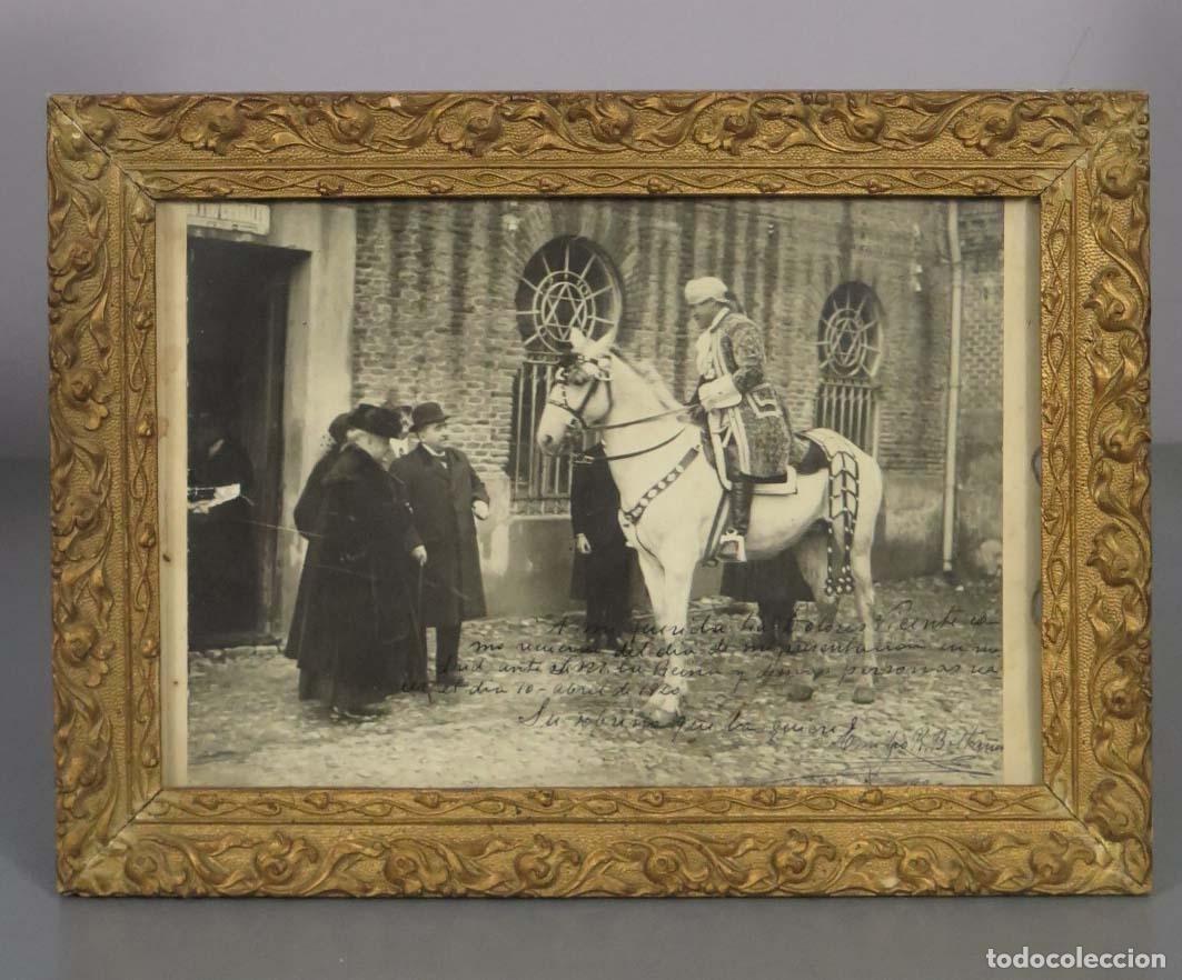 Fotografia antiga: FOTOGRAFIA. DEDICADA PRESENTACION CABALLERO ANTES SSMM. LA CHATA 10 ABRIL 1920