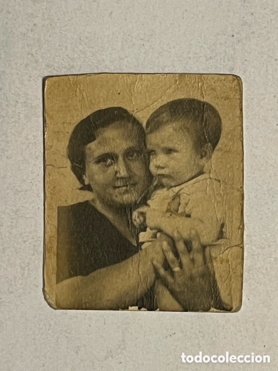 Fotograf&iacute;a antigua: FOTOMATON. Guerra Civil.. Madre con su ni&ntilde;o.. (a.1938) Medidas: 3,5 x 4,5 cm