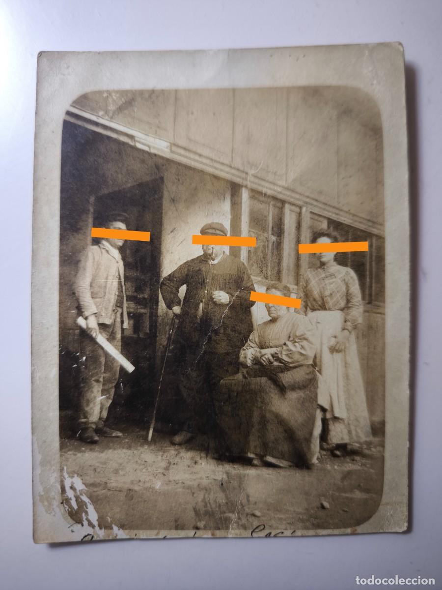 Fotograf&iacute;a antigua: Antigua fotograf&iacute;a postal. Familia Valenciana. Principios siglo XX.