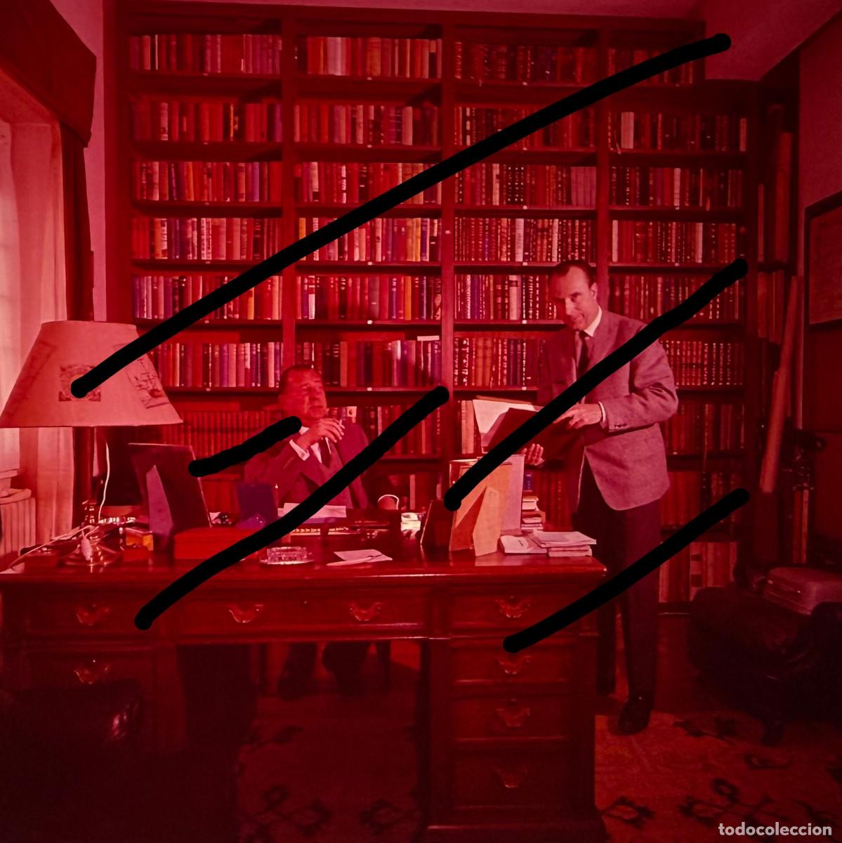 Fotograf&iacute;a antigua: Don Juan de Borb&oacute;n Conde de Barcelona en Villa Giralda Estoril Portugal - Celuloide a Color