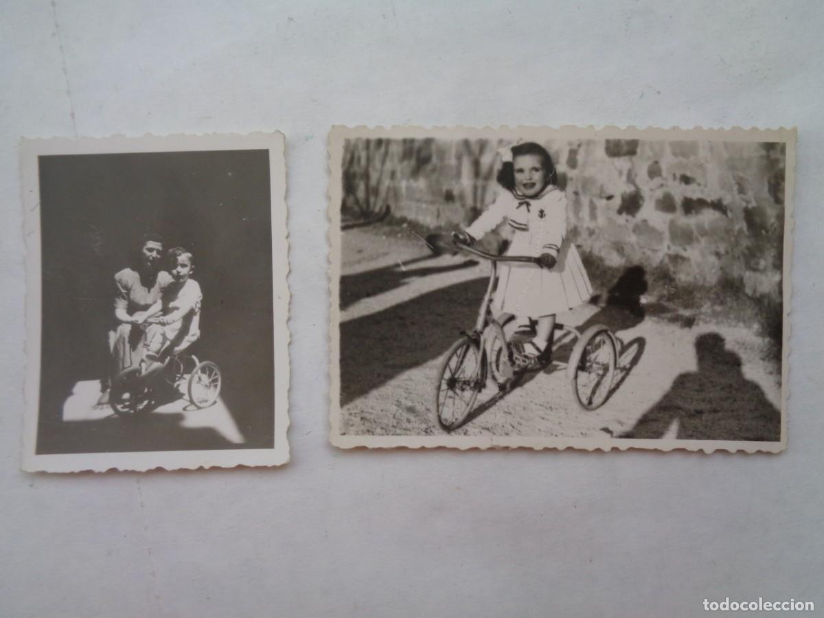Fotograf&iacute;a antigua: LOTE DE 2 FOTOS DE NI&Ntilde;OS EN TRICICLO CON SOMBRA DEL FOTOGRAFO