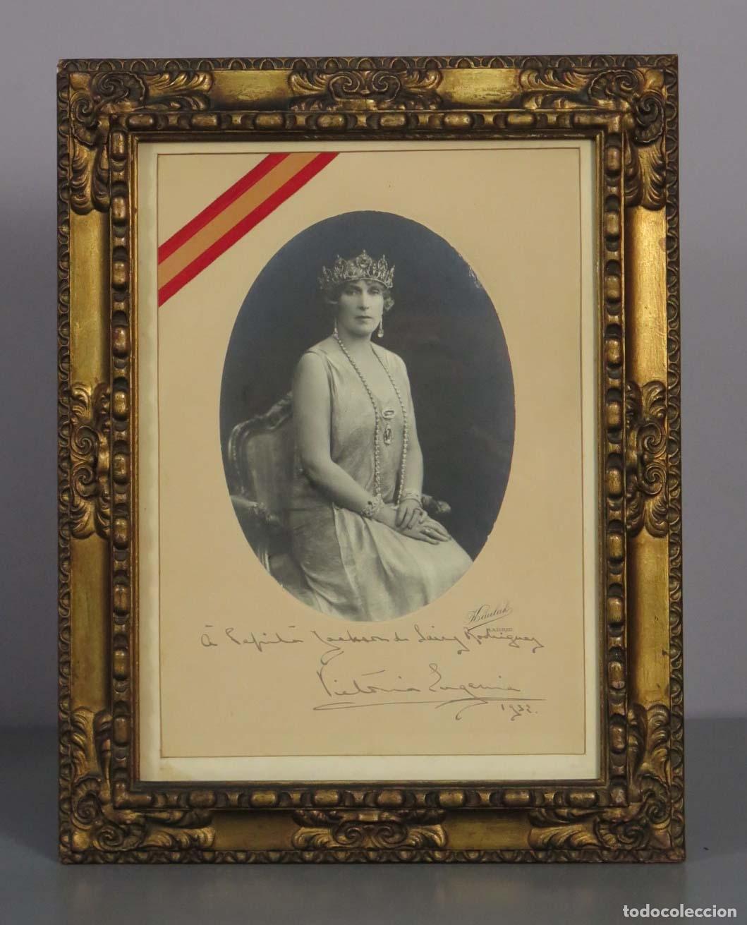 Fotograf&iacute;a antigua: RETRATO SM VICTORIA EUGENIA. FOTOGRAFIA. DEDICATORIA AUTOGRAFA. FIRMADA 1932. KAULAK