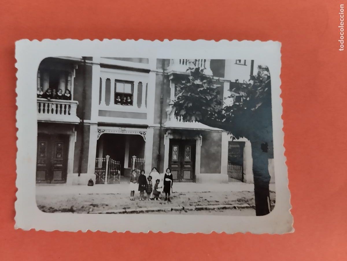 Fotograf&iacute;a antigua: FOTO. CASA COLEGIO RAMALES SANTANDER A&Ntilde;O 1946. 9,3X6CM.