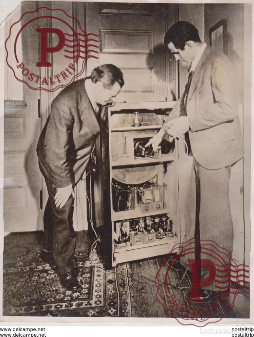 Fotograf&iacute;a antigua: TELEVISION IN HOME BY RADIO E. F. W. ALEXANDERSON RADIO CORPORATION AMERICA 25 *20 CM Fonds Victor