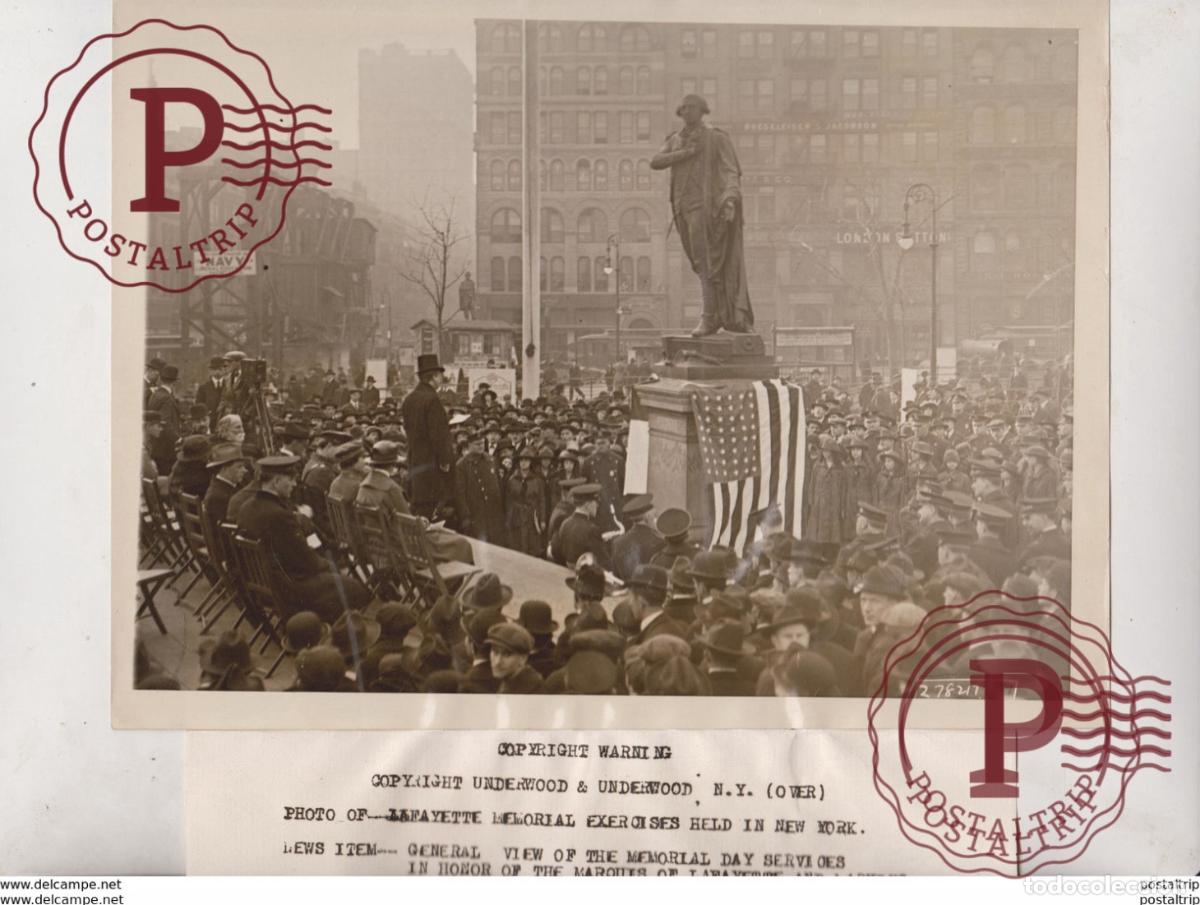 Alte Fotografie: NEW YORK LAFAYETTE UNION SQUARE 77TH DIVISION F&Ecirc;TE DE JEANNE DARC 24*18 CM Fonds Victor FORBIN