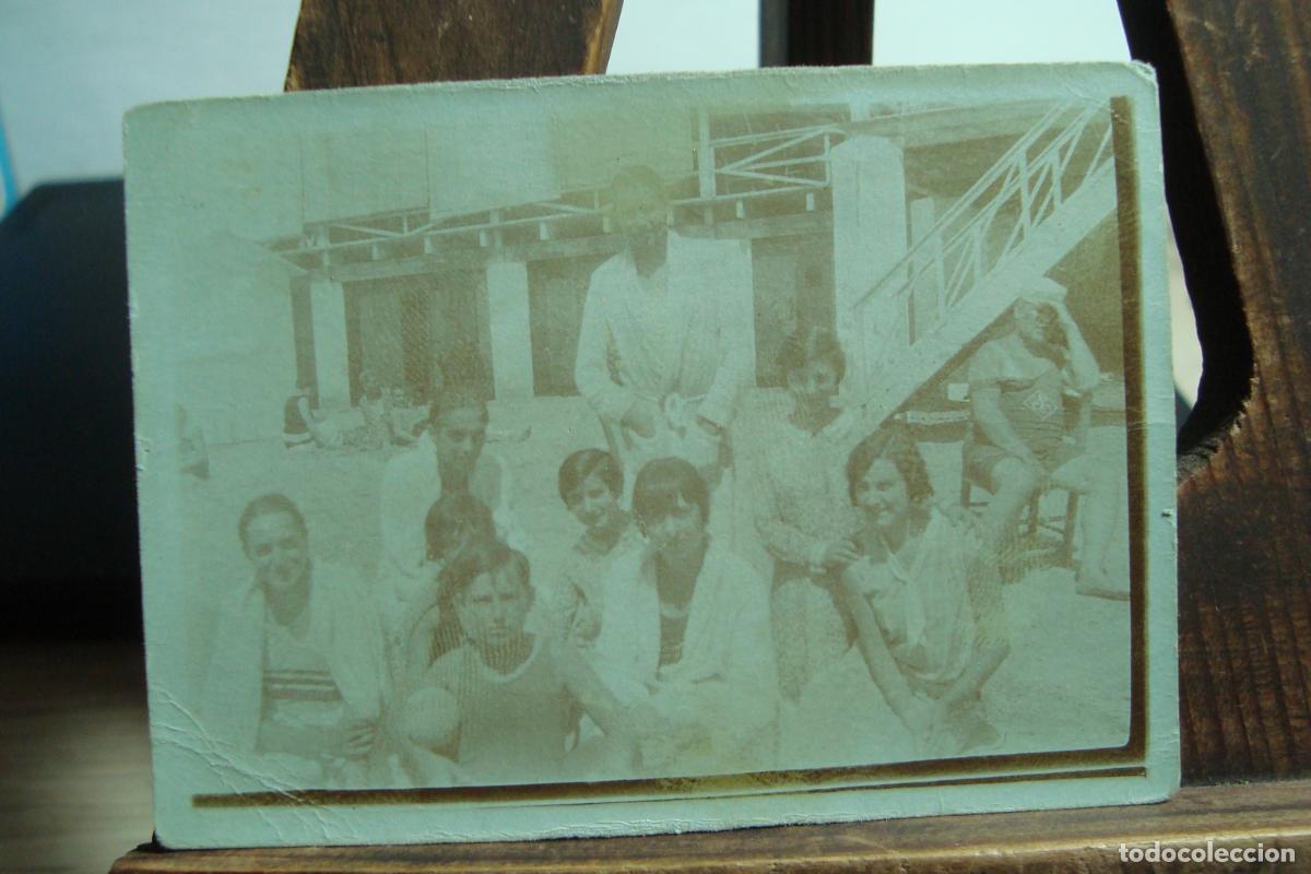 Alte Fotografie: ANTIGUA FOTOGRAFIA FAMILIA EN LA PLAYA. VILANOVA I GELTRU 1929.