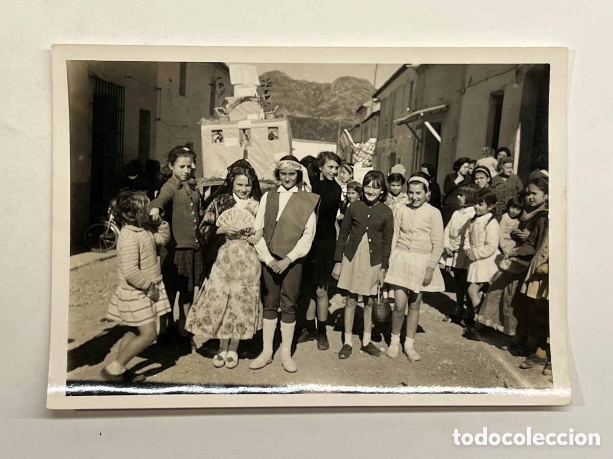 Fotograf&iacute;a antigua: CARCAGENTE ? ALCIRA ? Fotograf&iacute;a Recuerdo de la Falla de la Escuela.. (a.1964)