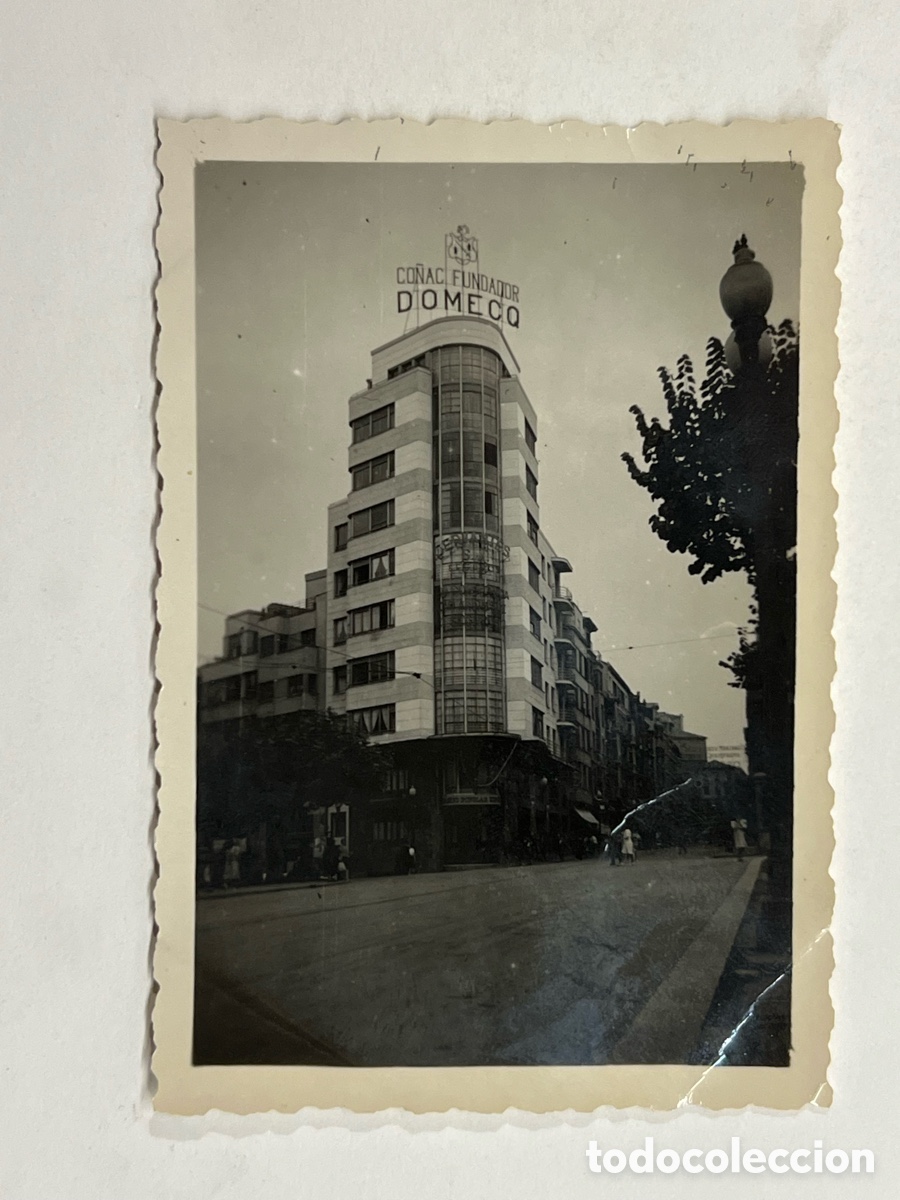 Fotograf&iacute;a antigua: OVIEDO Fotograf&iacute;a Edificio Banco Popular Espa&ntilde;ol., esquina de la calle Melqu&iacute;ades &Aacute;lvarez (h.1945?)