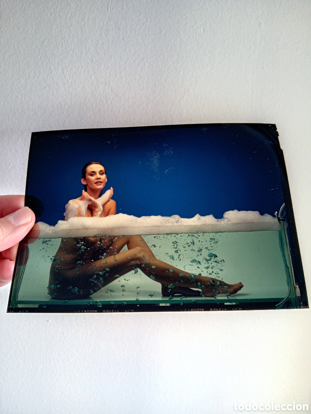 Fotograf&iacute;a antigua: PLACA DIAPOSITIVA PUBLICITARIA GRAN FORMATO. MUJER DESNUDA EN BA&Ntilde;ERA. BA&Ntilde;O, ESPUMA. A&Ntilde;OS 90S