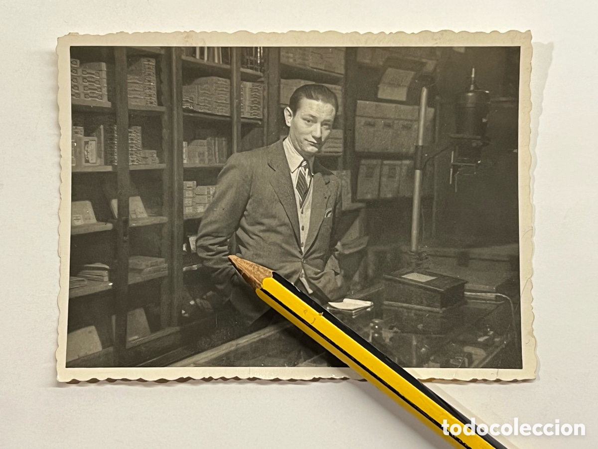 Fotograf&iacute;a antigua: BARCELONA CASA PALAU Calle Pelayo, venta de c&aacute;maras y material fotogr&aacute;fico. Aquellos comercios