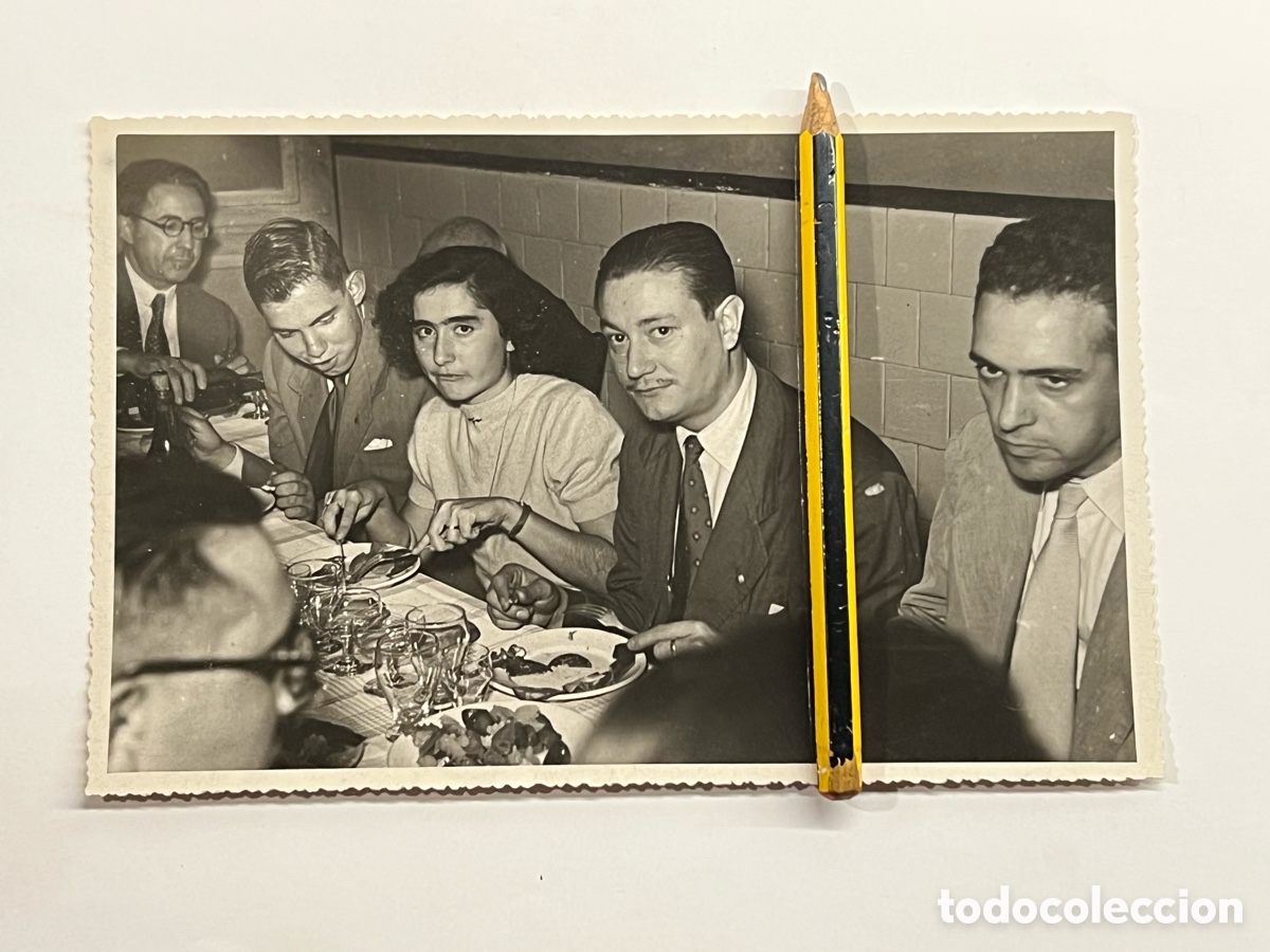 Fotograf&iacute;a antigua: BARCELONA CASA PALAU Calle Pelayo, venta de c&aacute;maras fotogr&aacute;ficas. La familia del fot&oacute;grafo.