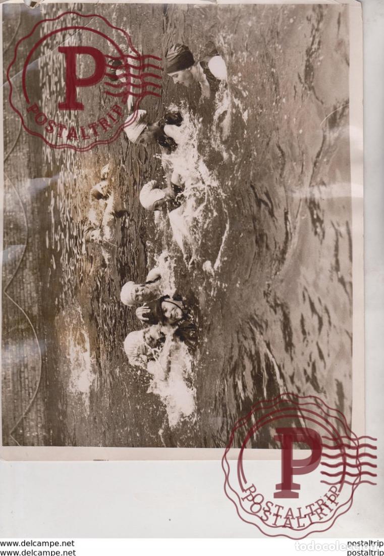 Fotograf&iacute;a antigua: PORT OF LONDON COMIC POLICEMAN WEST INDIA DOCKS 25*20 CM Fonds Victor FORBIN 1864-1947