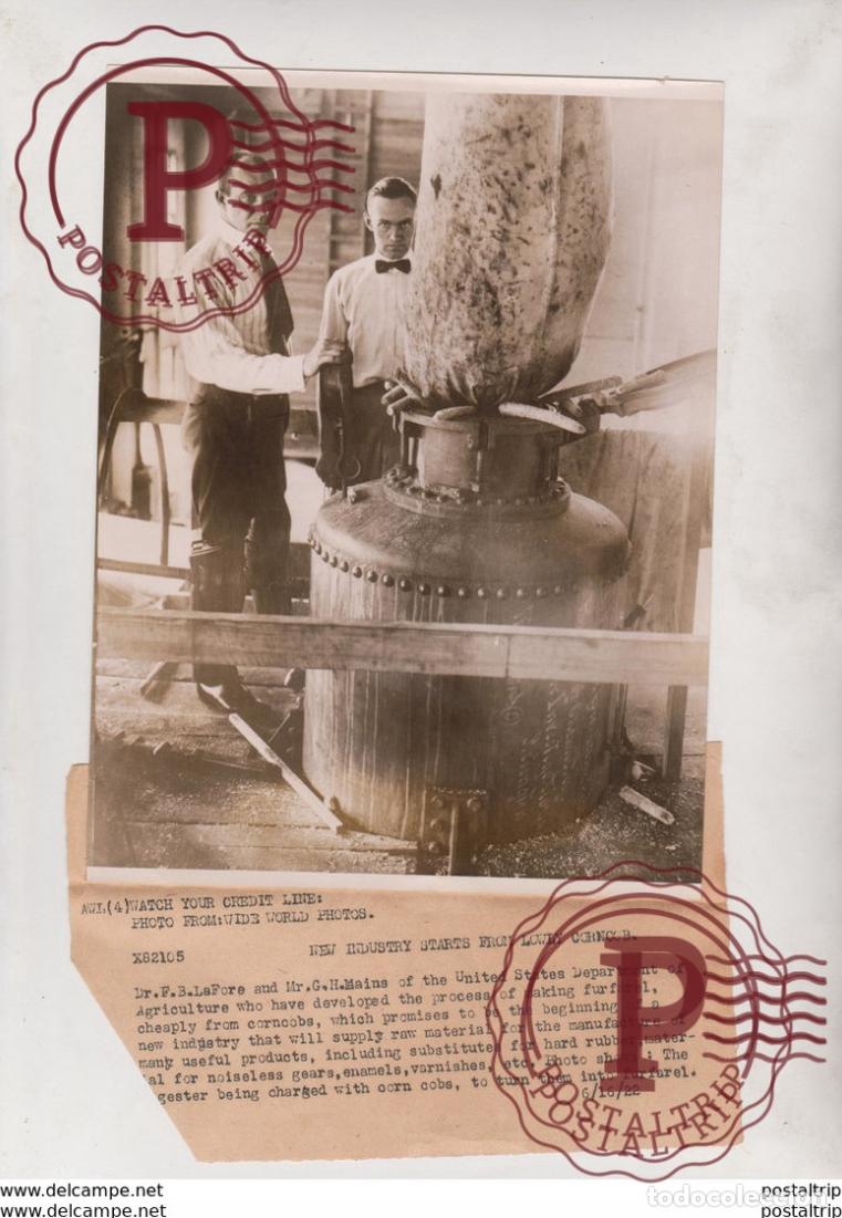 Fotograf&iacute;a antigua: FURFAREL FROM CORNCOBS HARD RUBBER NOISLESS GEARS ENAMELS VARNISHES LOFORE MAINS 20*15 CM Fonds Vic