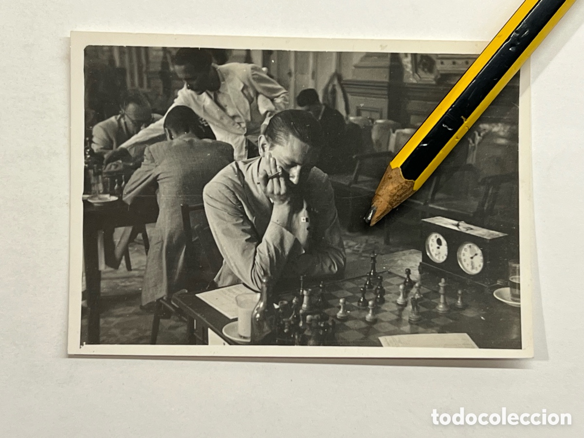 Fotograf&iacute;a antigua: BARCELONA y los Torneos de Ajedrez. Fotograf&iacute;a antigua (h.1950?) Med&iacute;das: 6,5 x 9 cm.,