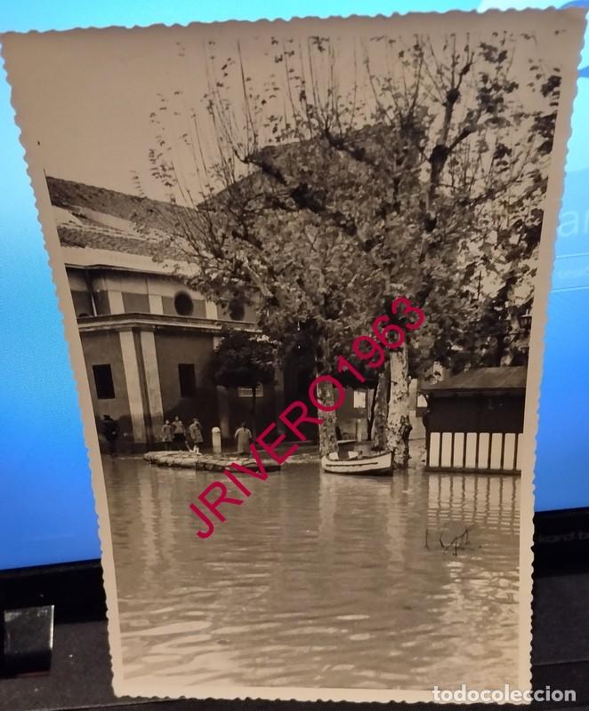 Antique Photography: SEVILLA, 1961, INUNDACIONES, PLAZA DE SAN LORENZO, 118X180MM