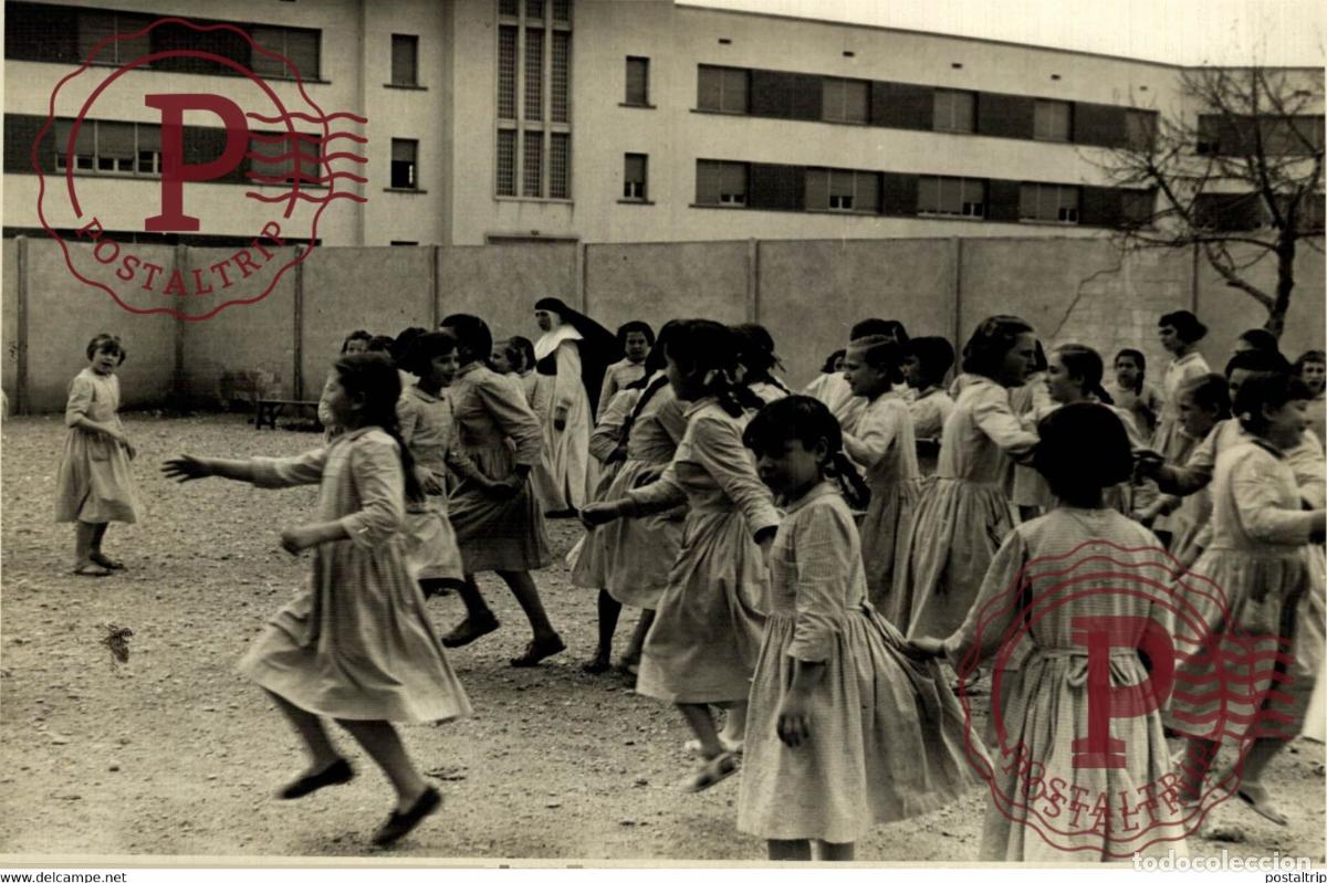 Fotograf&iacute;a antigua: BARCELONA COLEGIO NTRA SE&Ntilde;ORA DEL PORT 1955 18*12cm BARCELONA CATALU&Ntilde;A ESPA&Ntilde;A SPAIN