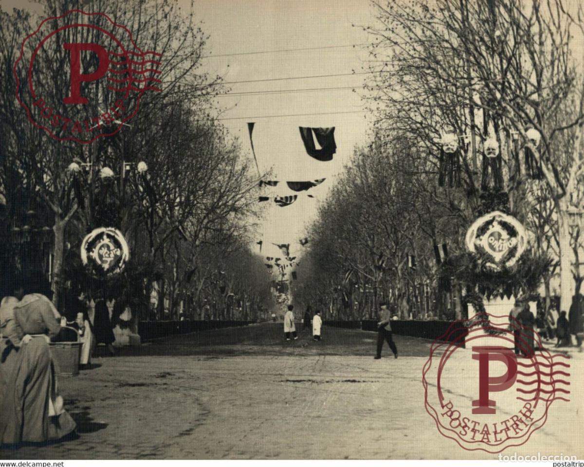 Fotografia antiga: BARCELONA PASEO DE GRACIA CARNAVAL 24*18cm BARCELONA CATALU&Ntilde;A ESPA&Ntilde;A SPAIN