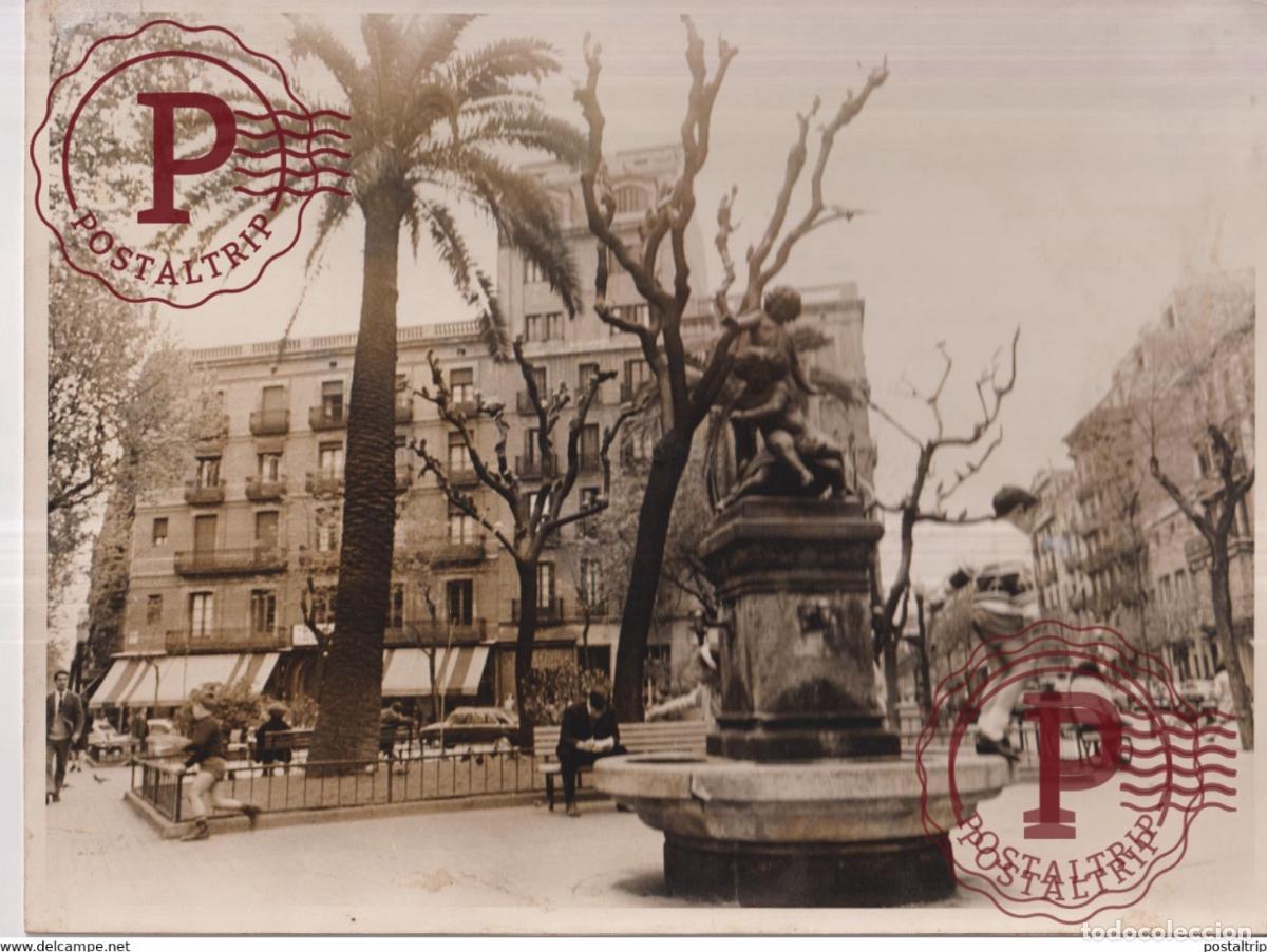 Photographie ancienne: BARCELONA FUENTE PUBLICA PLAZA DE GOYA 1960 24*18cm BARCELONA CATALU&Ntilde;A ESPA&Ntilde;A SPAIN
