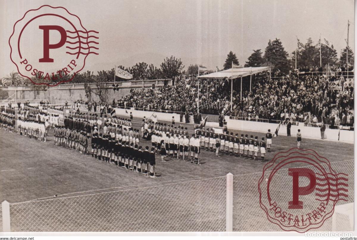 Fotograf&iacute;a antigua: HOCKEY SOBRE HIERBA 1957 INAUGURACI&Oacute;N DEL NUEVO TERRENO MUNICIPAL DE MONTJUIC MONTJUICH 18*12cm BARC