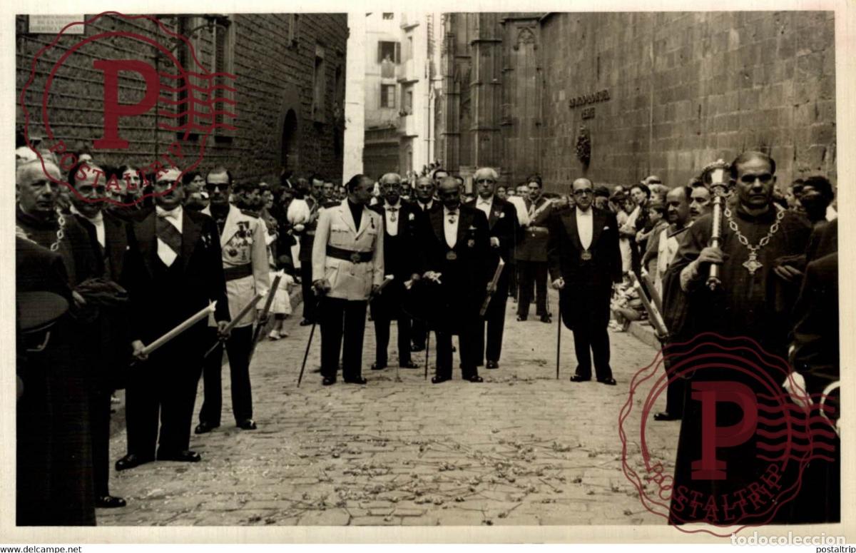 Fotograf&iacute;a antigua: BARCELONA PROCESSION DE CORPUS SANTA LUCIA 1955 12.5*9cm BARCELONA ESPA&Ntilde;A