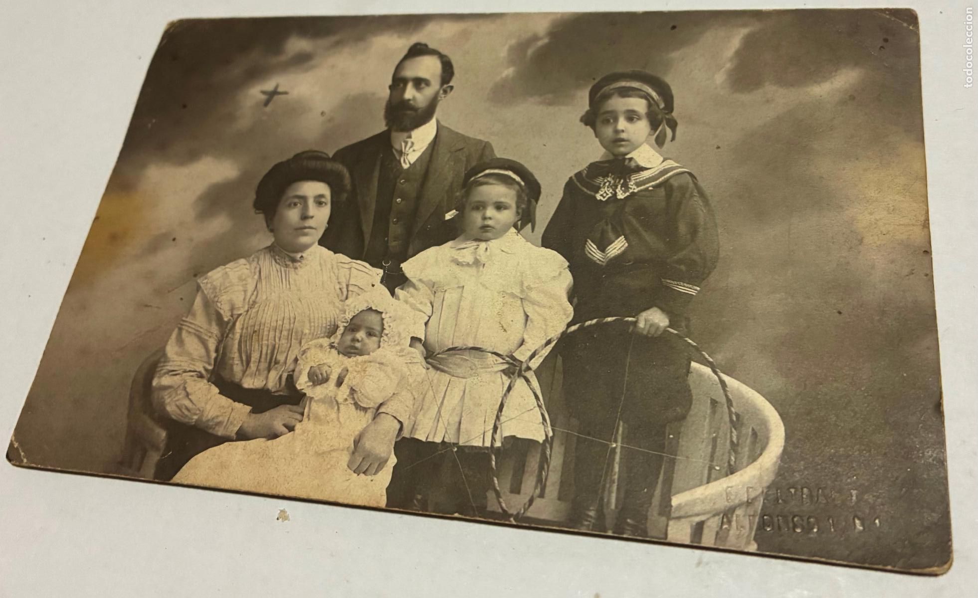 Fotograf&iacute;a antigua: ANTIGUA POSTAL FOTOGRAFIA, FAMILIA A&Ntilde;OS 20 o 30 Siglo XX