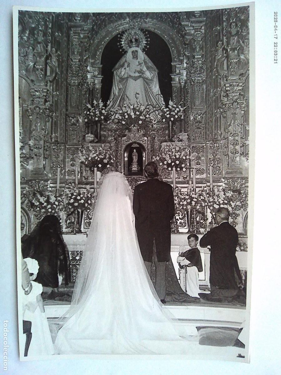 Fotografia antica: FOTO EN BODA EN LA IGLESIA DE LA ESPERANZA DE TRIANA . DE MIRANDA, SEVILLA