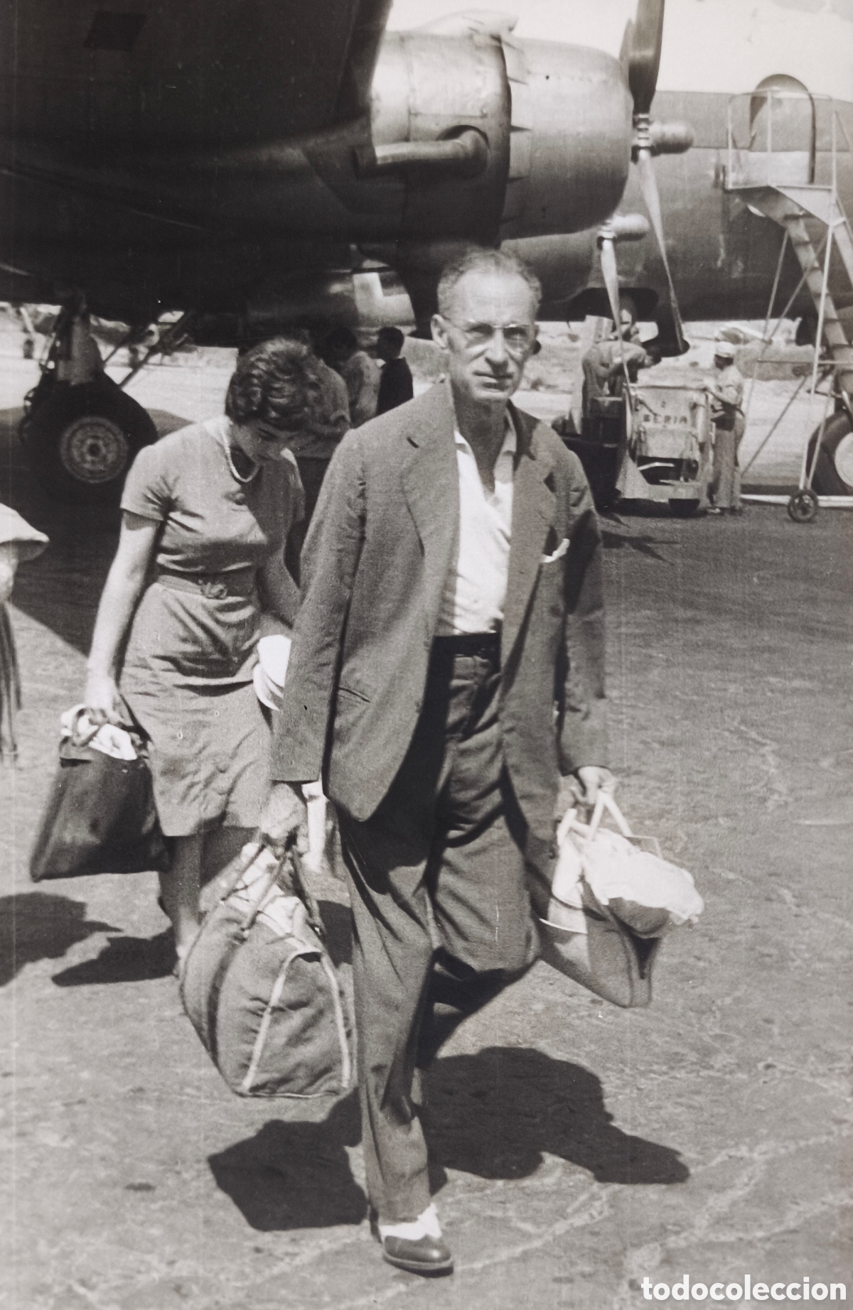Fotograf&iacute;a antigua: MADRID AEROPUERTO FOTOGRAF&Iacute;A C. 1955