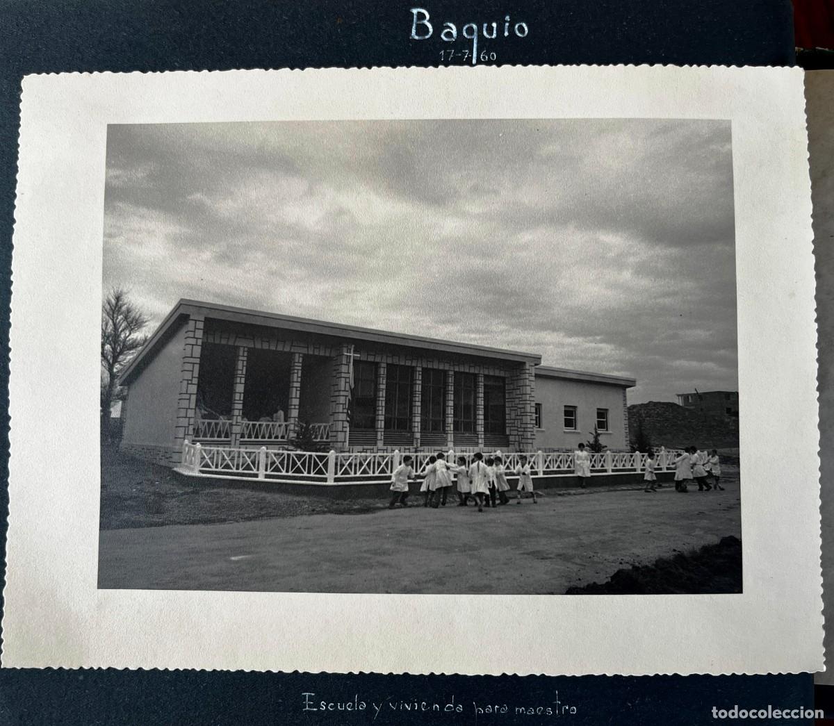 Fotografia antica: FOTOGRAFIA DE BAQUIO (VIZCAYA) 17-7-1960, INAUGURACIION ESCUELA Y VIVIENDA PARA MAESTRO, MIDE 23,5 X
