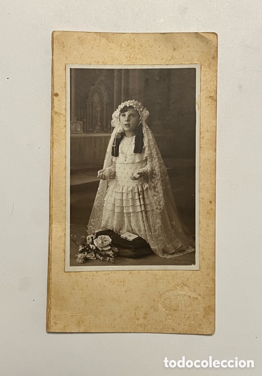 Fotograf&iacute;a antigua: NI&Ntilde;OS. Fotograf&iacute;a Ni&ntilde;a Orante en el d&iacute;a de su Primera Comuni&oacute;n.. (h.1930?) CARLET, Valencia