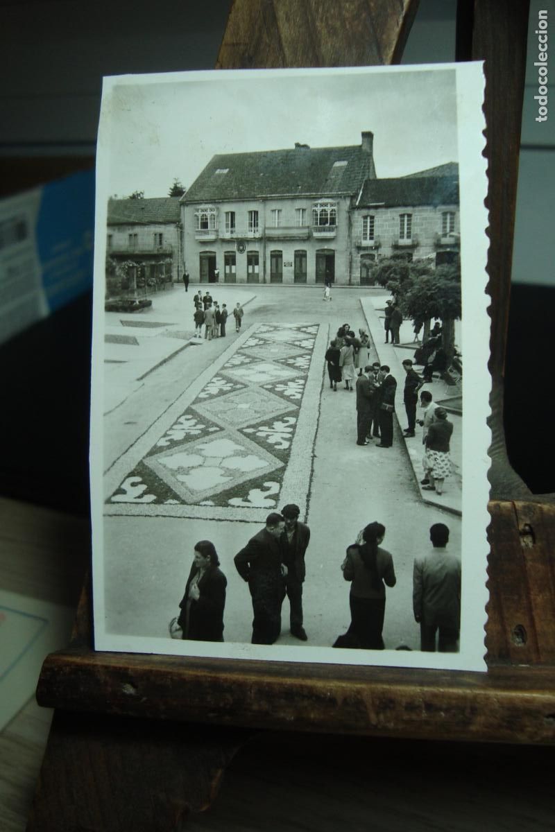 Fotograf&iacute;a antigua: ANTIGUA FOTOGRAFIA DIA DEL CORPUS PONTEAREAS PUENTEAREAS PONTEVEDRA 1952.
