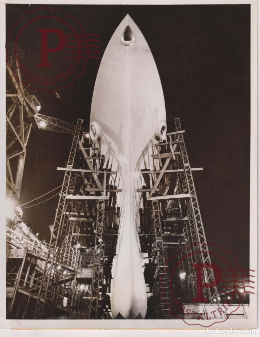 Fotograf&iacute;a antigua: READY FOR LAUNCHING ATOMIC POWERED CRUISER LONG BEACH WESTINGHOUSE 23X18CM FOTOGRAFIA PHOTO BARC