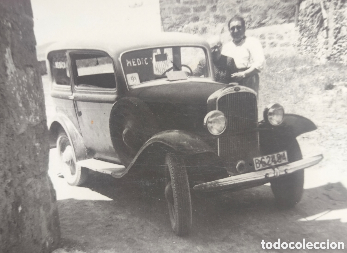 Fotograf&iacute;a antigua: TORRE DE CLARAMUNT M&Eacute;DICO AUTOM&Oacute;VIL MATR&Iacute;CULA BARCELONA FOTOGRAF&Iacute;A PENED&Egrave;S C. 1950