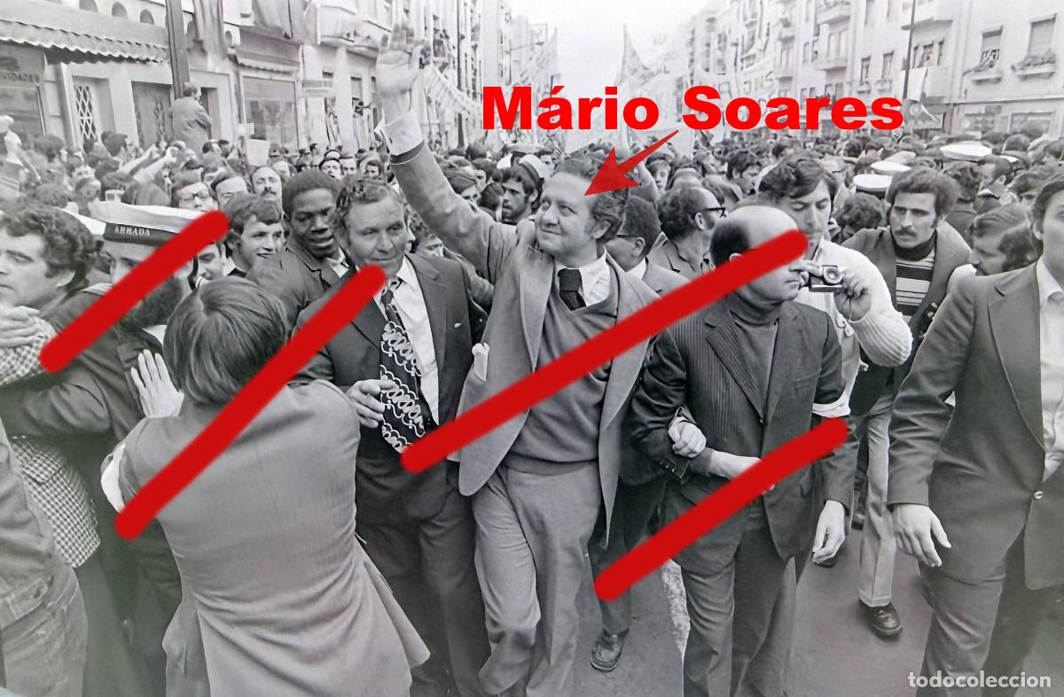 Fotograf&iacute;a antigua: M&aacute;rio Soares Portugal 25 Abril 1974 &ndash; Revoluci&oacute;n de los Claveles / Revolu&ccedil;&atilde;o dos Cravos