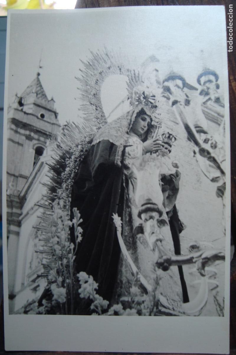 Fotograf&iacute;a antigua: ANTIGUA FOTOGRAFIA VIRGEN DEL ROSARIO EN PROCESION. AZNALCOLLAR SEVILLA A&Ntilde;OS 50?