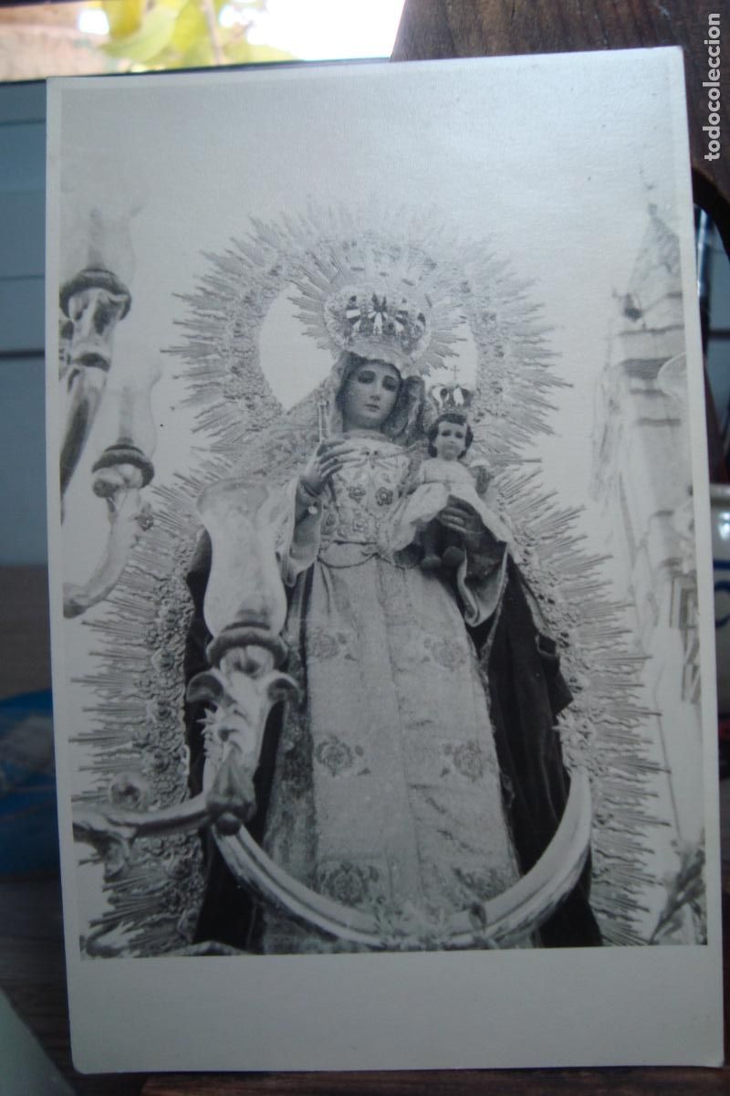 Fotograf&iacute;a antigua: ANTIGUA FOTOGRAFIA VIRGEN DEL ROSARIO EN PROCESION. AZNALCOLLAR SEVILLA A&Ntilde;OS 50?