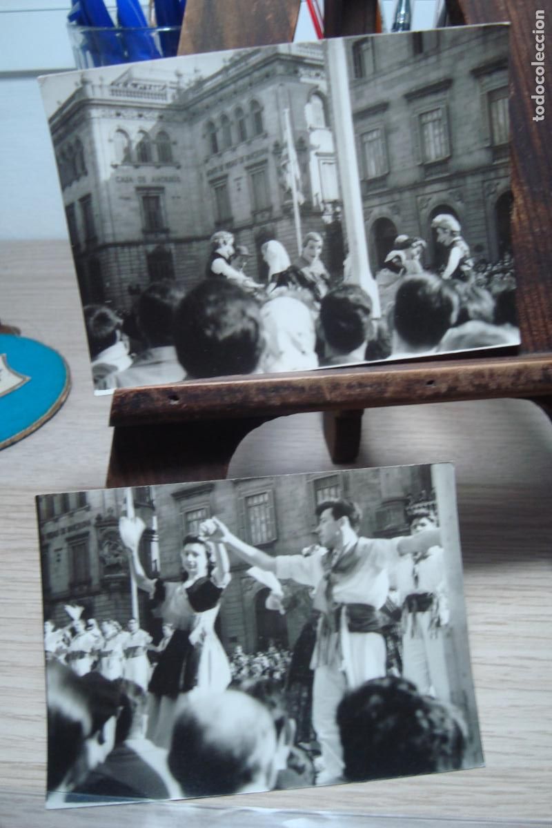 Fotograf&iacute;a antigua: ANTIGUAS FOTOGRAFIAS FIESTAS POPULARES PLAZA SANT JAUME BARCELONA A&Ntilde;OS 60.
