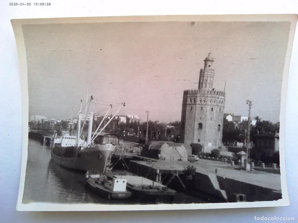 Fotograf&iacute;a antigua: FOTO DE BARCOS ANCLADOS EN EL GUADALQUIVIR