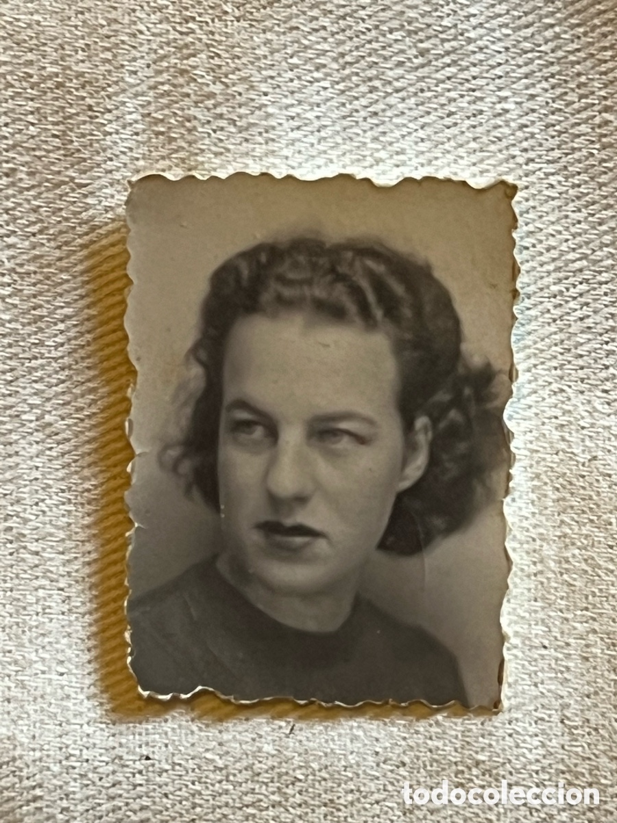 Fotograf&iacute;a antigua: FOTOMATON. Sonriente joven de ojos azules.. (h.1945?)