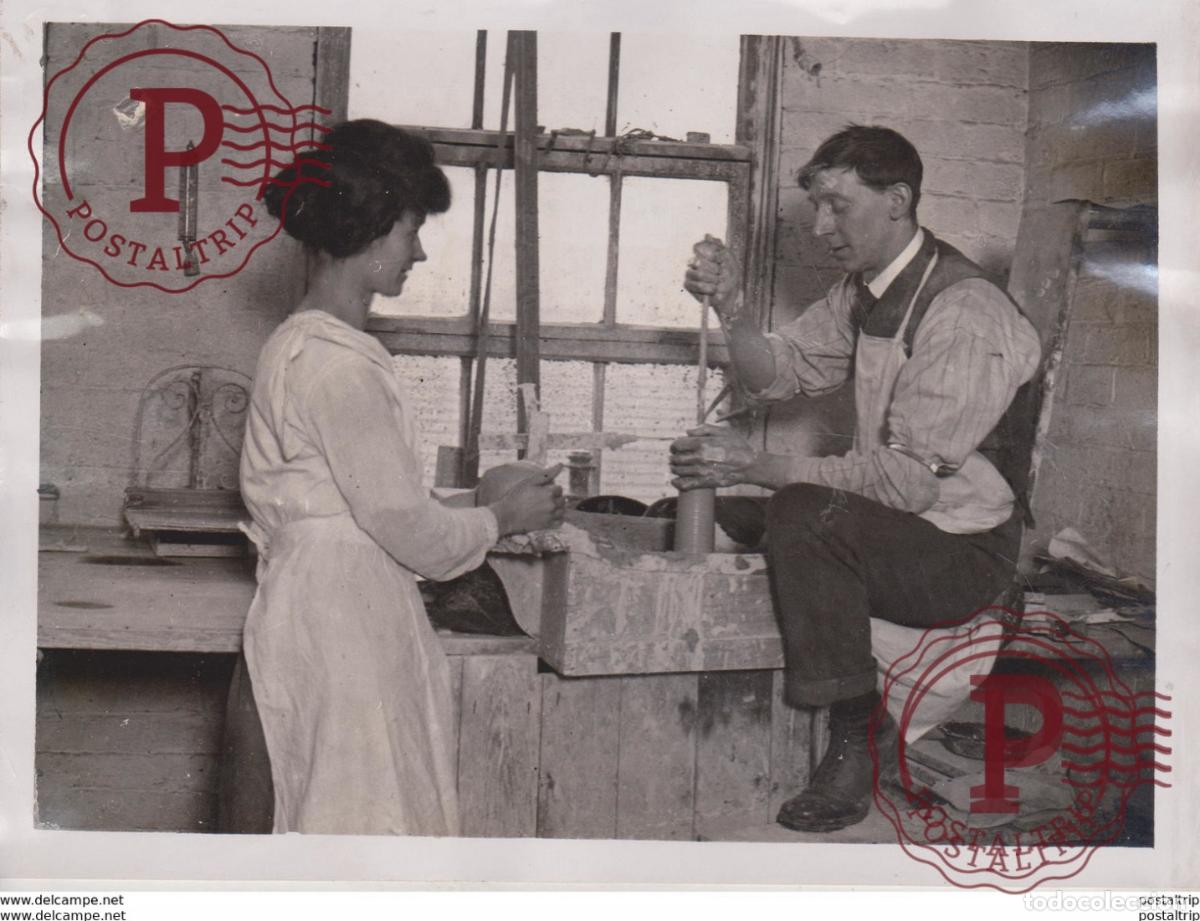 Alte Fotografie: BRITISH MANUFACTURERS GERMAN INDUSTRIES MESSRS VICKERS POTTERY HANLEY +- 20*15CM&nbsp;Fonds Victor FOR