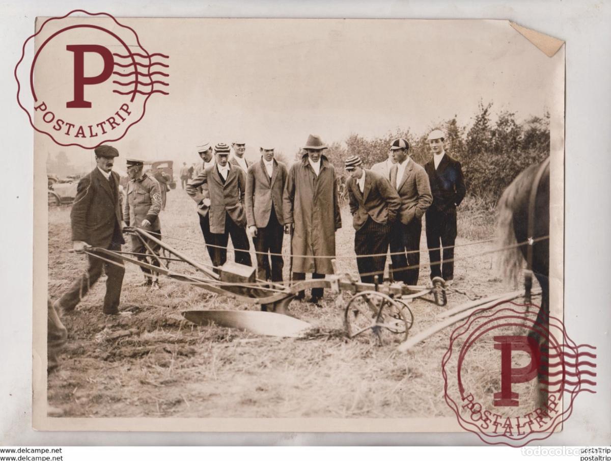Antique Photography: DITTON FIELD LANGLEY ETON BOYS PLOUGHING PFLUGEN PLOEGEN +- 25*20CM Fonds Victor FORBIN 1864-1947