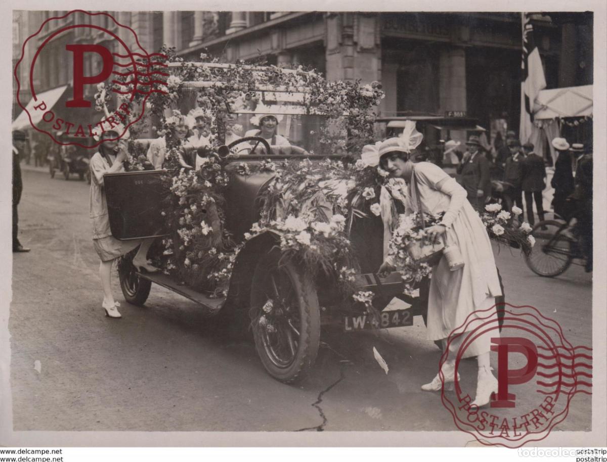 Fotografia antiga: ALEXANDRA ROSE DAY IN LONDON WEST END CARS VOITURE 20*15CM Fonds Victor FORBIN 1864-1947