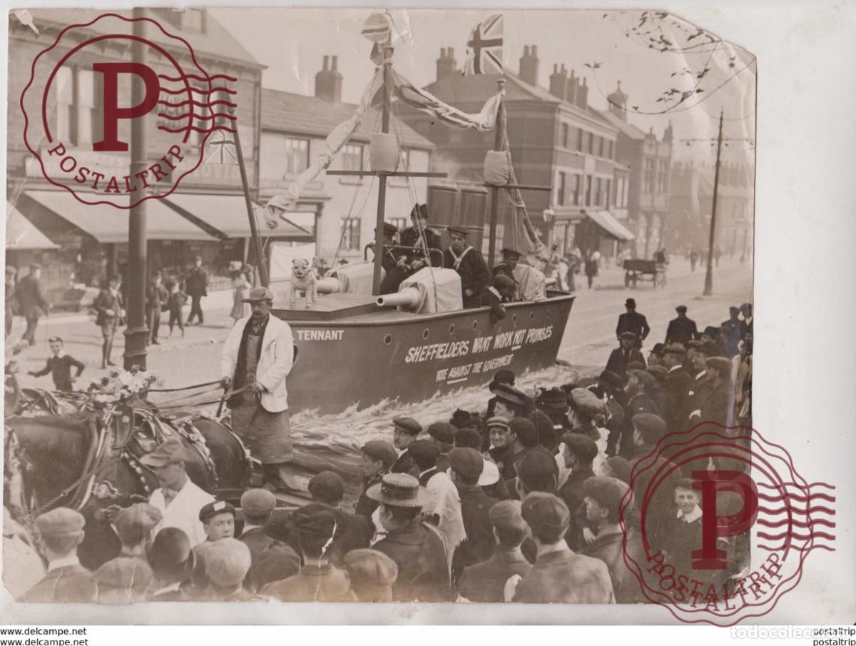 Fotografia antiga: THE SHEFFIELD ELECTION MISSING CORNER TEAR 25*20CM Fonds Victor FORBIN 1864-1947