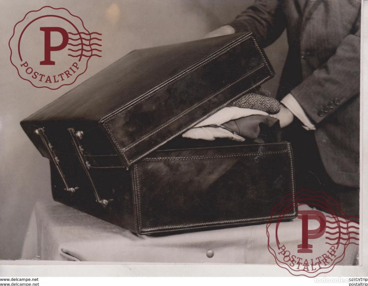 Fotografia antiga: INVENTIONS AN EXPANDING SUITCASE 20*15CM Fonds Victor FORBIN 1864-1947