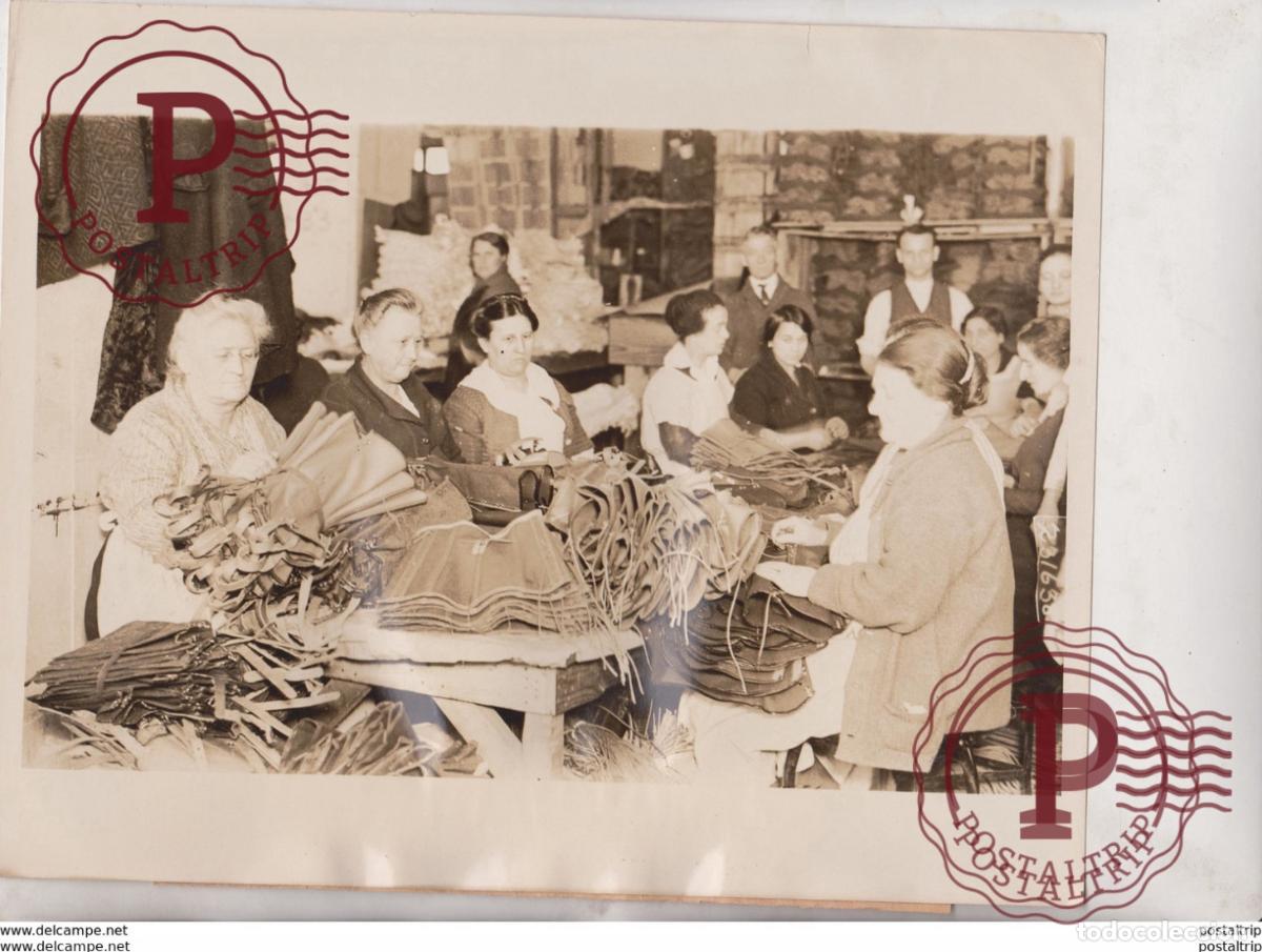 Fotografia antiga: USA SHOE FACTORY 1917 WWI FABRIQUE CHAUSSURE SHOEMAKER Schuhmacher ZAPATERO 25*20CM Fonds Victor FO