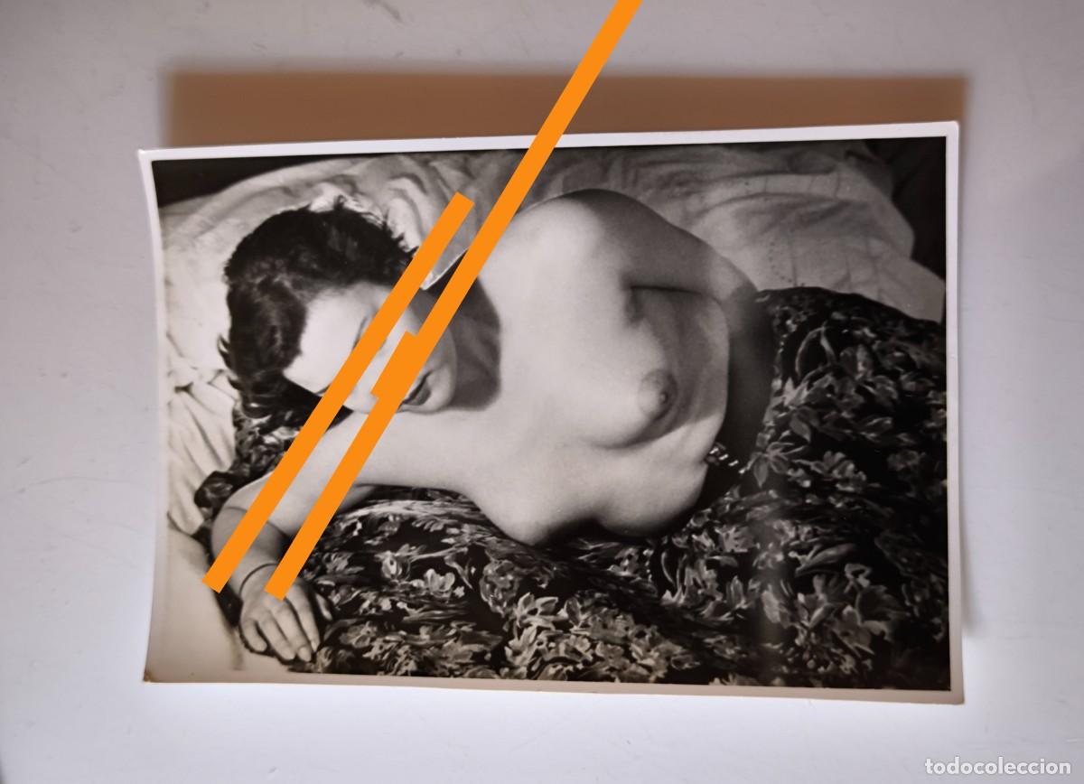 Fotograf&iacute;a antigua: Antigua fotograf&iacute;a. Chica, mujer posando. Desnuda, desnudo. Art&iacute;stico. A&ntilde;os 50.