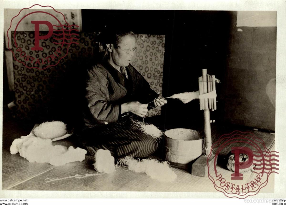 Antique Photography: SILK HOME INDUSTRY SPINS SILK YARN JAPAN JAPON 16*12CM Fonds Victor FORBIN 1864-1947